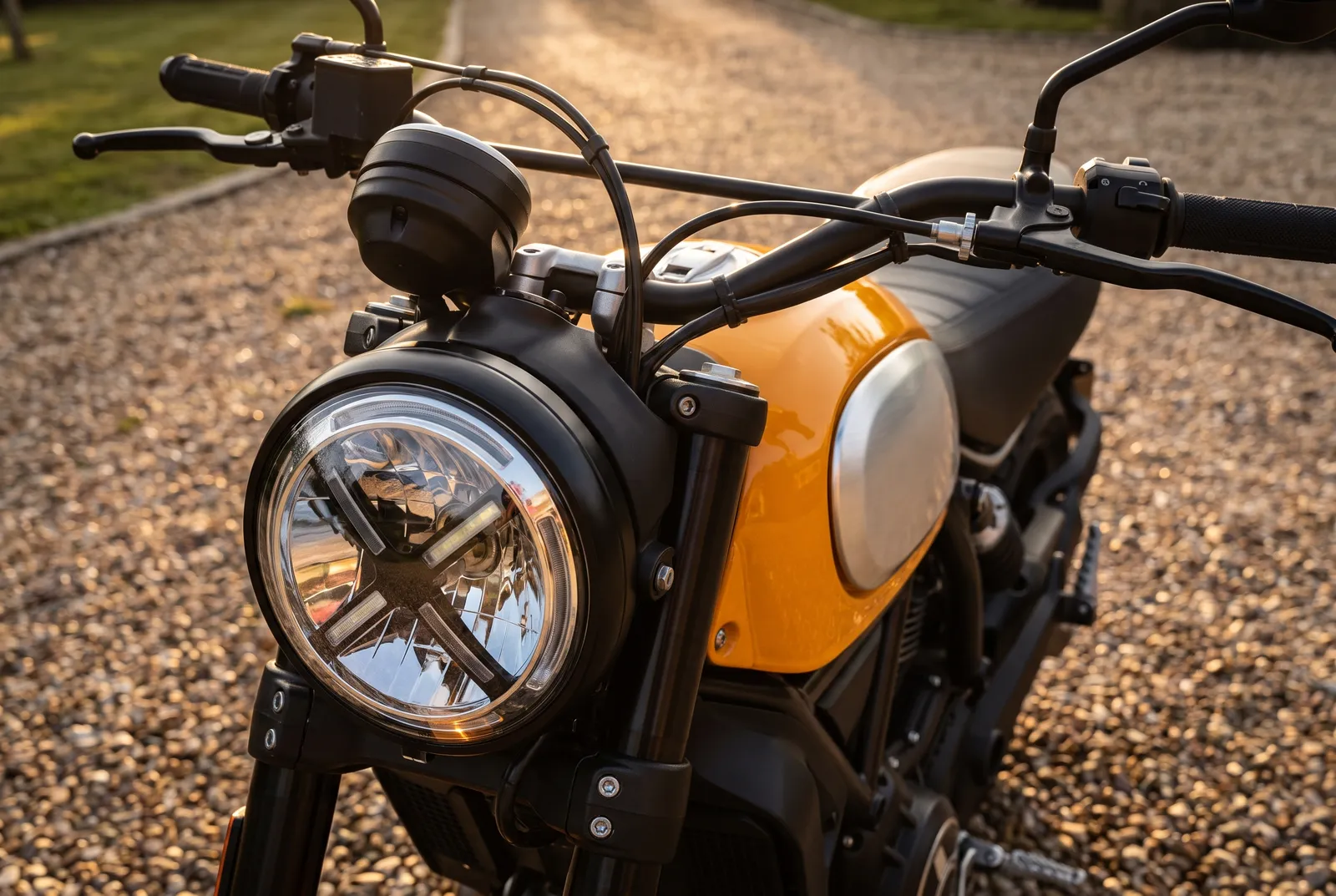 Detail van een Ducati Scrambler