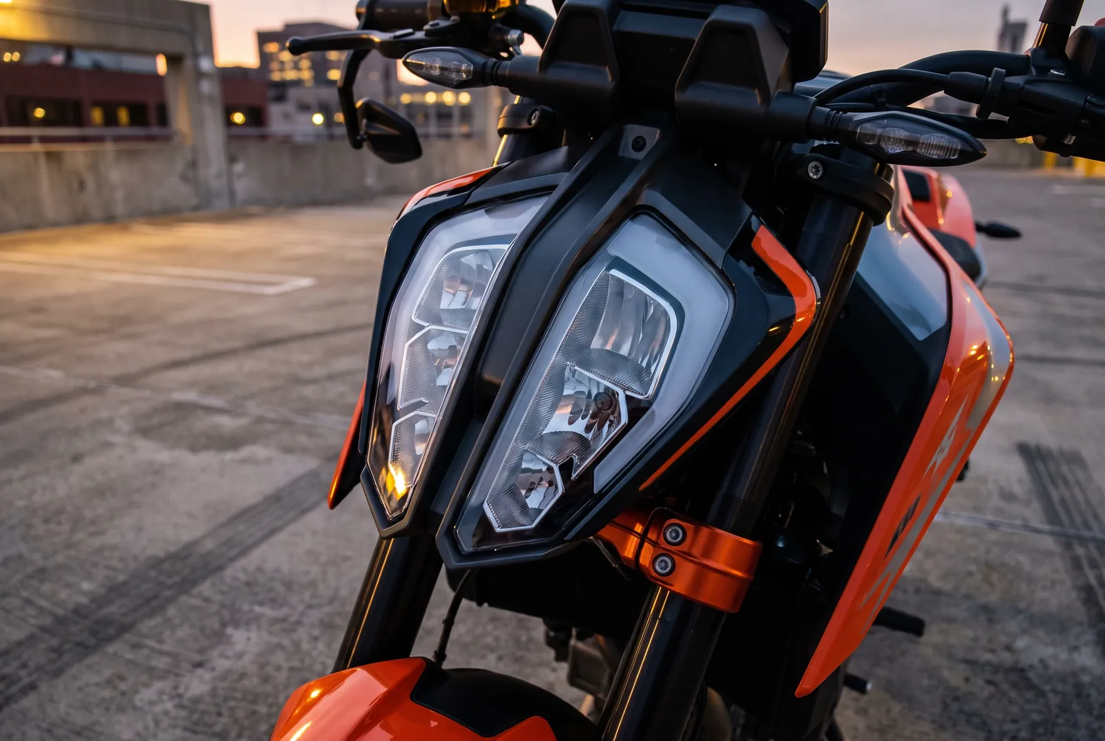 Detail van een KTM Duke